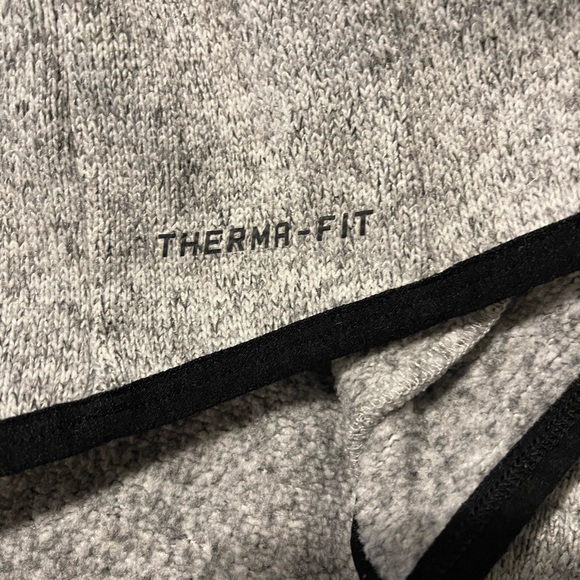 Nike Therma-Fit Sweater - Picture 3 of 5